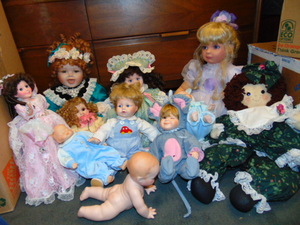 lot 255 image: Lot #2 of Vintage Dolls