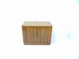 lot 282 image: Heritage Henredon MCM Two Door Cabinet