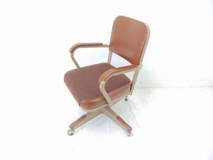 lot 292 image: Industrial United Chair Co. Vintage Desk Chair- 1950s