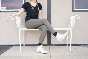 lot 313 image: Adorable White Metal Pation Bench with Rolled Arms