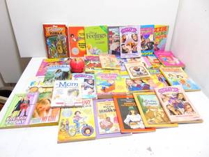 lot 452 image: Lot of Childrens Books #2