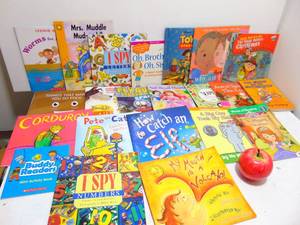 lot 457 image: Lot of Childrens Books #7