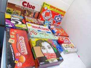 lot 458 image: Large Lot of Vintage Board Games