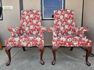 lot 59 image: Pair of Beautiful Queen Anne Style Arm Chairs with Ruby Red Fabric and White Flowers - Clean