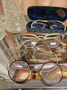 lot 82 image: Antique Eyeglasses and Vases Lot