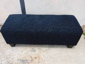lot 231 image: Modern Black Upholstered Bench