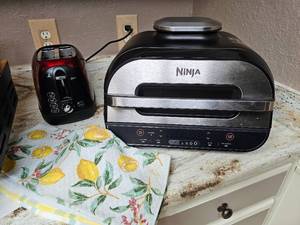 lot 326 image: Ninja Foodi Smart XL 6-in-1 Indoor Grill with 4-qt Air Fryer FG551 Oster Extra Wide Slot Toaster 2-Slice