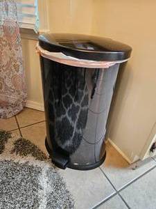 lot 402 image: Oval Kitchen Trash Can with Foot Push Lid- Black