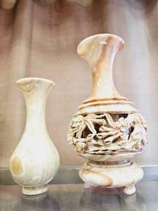 lot 201 image: Vintage BiegeTan Onyx Bud Vase and Chinese Carved Floral Onyx Vase