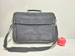 lot 259 image: Targus Black Laptop Bag
