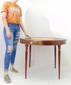 lot 554 image: Vintage Round Fold Up Legs Side or End Table
