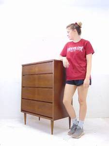 lot 161 image: Basset Vintage Mid Century Dresser