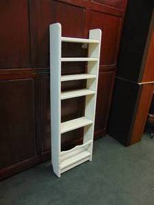 lot 561 image: Tall White Bookshelf