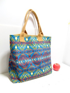lot 287 image: PENDELTON Colorful Tote Bag GREAT Condition