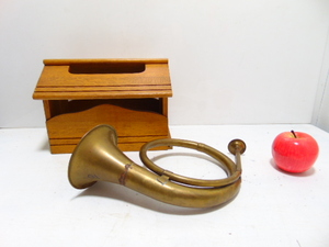 lot 463 image: Vintage Brass French Horn and Unique Wood Mailbox