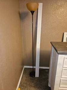 lot 343 image: Floor Lamp