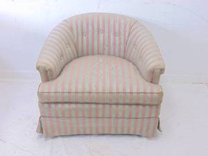 lot 423 image: Vintage Pink and Blue Stripped Barrel Back Lounger