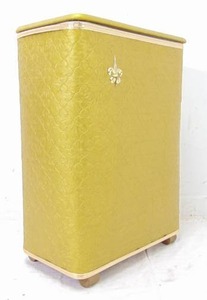 lot 438 image: Mid Century Lidded Laundry Hamper with Metal BackBottom- Includes Liner Avocago GreenGold Starburst