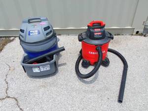 lot 514 image: Lot of Two WetDry Shop Vacs- CRAFTSMAN 9GAL and 16GAL