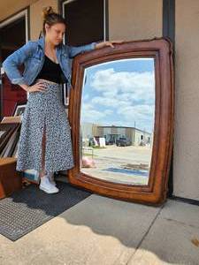 lot 595 image: Large Vintage Solid Wood Framed Mirror- Great Vintage Condition and HEAVY