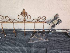 lot 139 image: VintageAntique Metal Wall Decor- Copper, Iron, Ect.