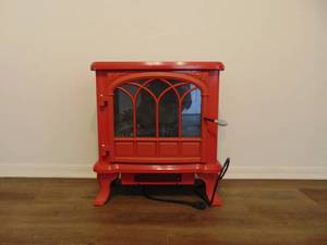 lot 530 image: Red Furnace Electric Heater Working