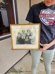 lot 123 image: Vintage black and White Photograph in Gold Frame