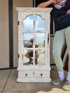 lot 481 image: Window Style Mirror by Kirklands