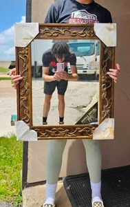 lot 145 image: Pretty (New) Gold Toned Rectangular Mirror