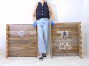 lot 361 image: Rustic Solid Wood Fishing Rod Holders with Style