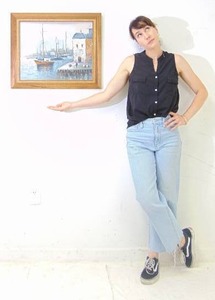 lot 34 image: Vintage Mid Century Original Oil Painting on Canvas of Boats in the Water Framed and Signed by Hampton
