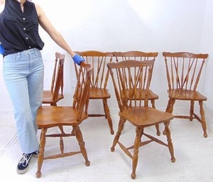 lot 40 image: Vintage Fiddleback Colonial Style Dining Chairs - Set of 6