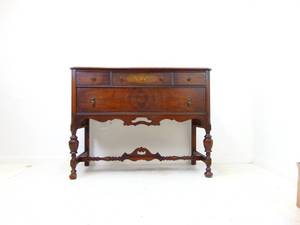 lot 2 image: Antique Jacobean buffet  sideboard