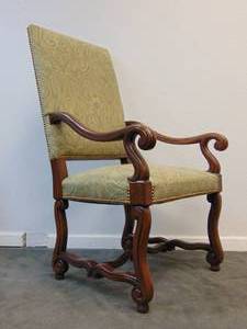 lot 44 image: Tuscany Arm Chair with Wood Carved Detail and Beautiful Paisley Fabric