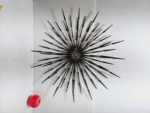 lot 184 image: Vintage Mid Century Metal Starburst Sculpture