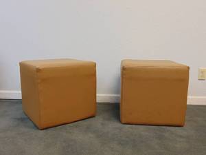 lot 371 image: LOEWENSTEIN Pair of Cube Ottomans