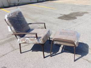 lot 57 image: Patio Chair with Ottoman