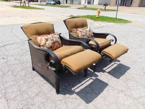 lot 70 image: LAZYBOY Patio Furniture Set- Faux Wicker Design Pair of Recliner Chairs Brown Cushions