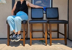 lot 336 image: Set of Three Contemporary Counter Height Stools