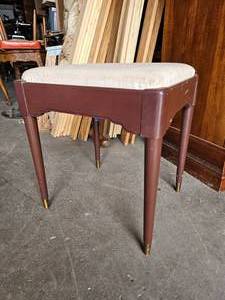 lot 180 image: Vintage Mid Century Stool