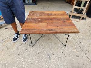 lot 173 image: Unique Wrought Iron and Wood Coffee Table