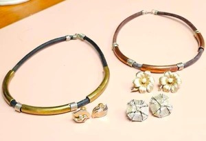 lot 515 image: Unique Necklaces and Vintage Earrings Lot