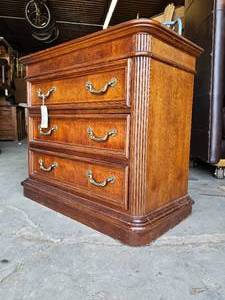 lot 214 image: Stunning Chest of Drawers by STANLEY- Traditional Style with Dovetail Joints and Brass Hardware