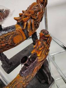 lot 530 image: VINTAGE CARVED RESIN CHINESE DRAGON OPIUM PIPE