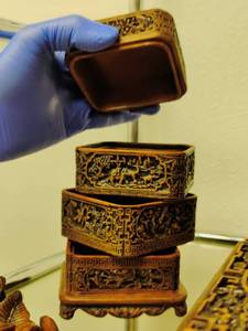 lot 537 image: Chinese Resin Small Boxes