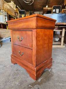 lot 383 image: Night Stand