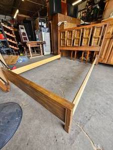 lot 313 image: Bed Frame