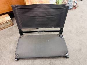 lot 616 image: Fold Up Bleacher Chair