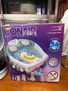 lot 615 image: CONAIR Foot Spa