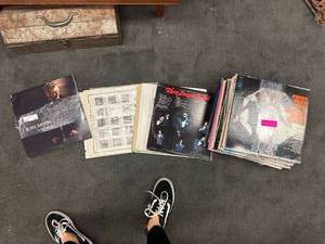 lot 619 image: Records Lot